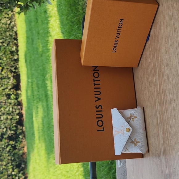 Kirigami Pochette Set By the Pool 2023 Collection - Picture 4 of 5